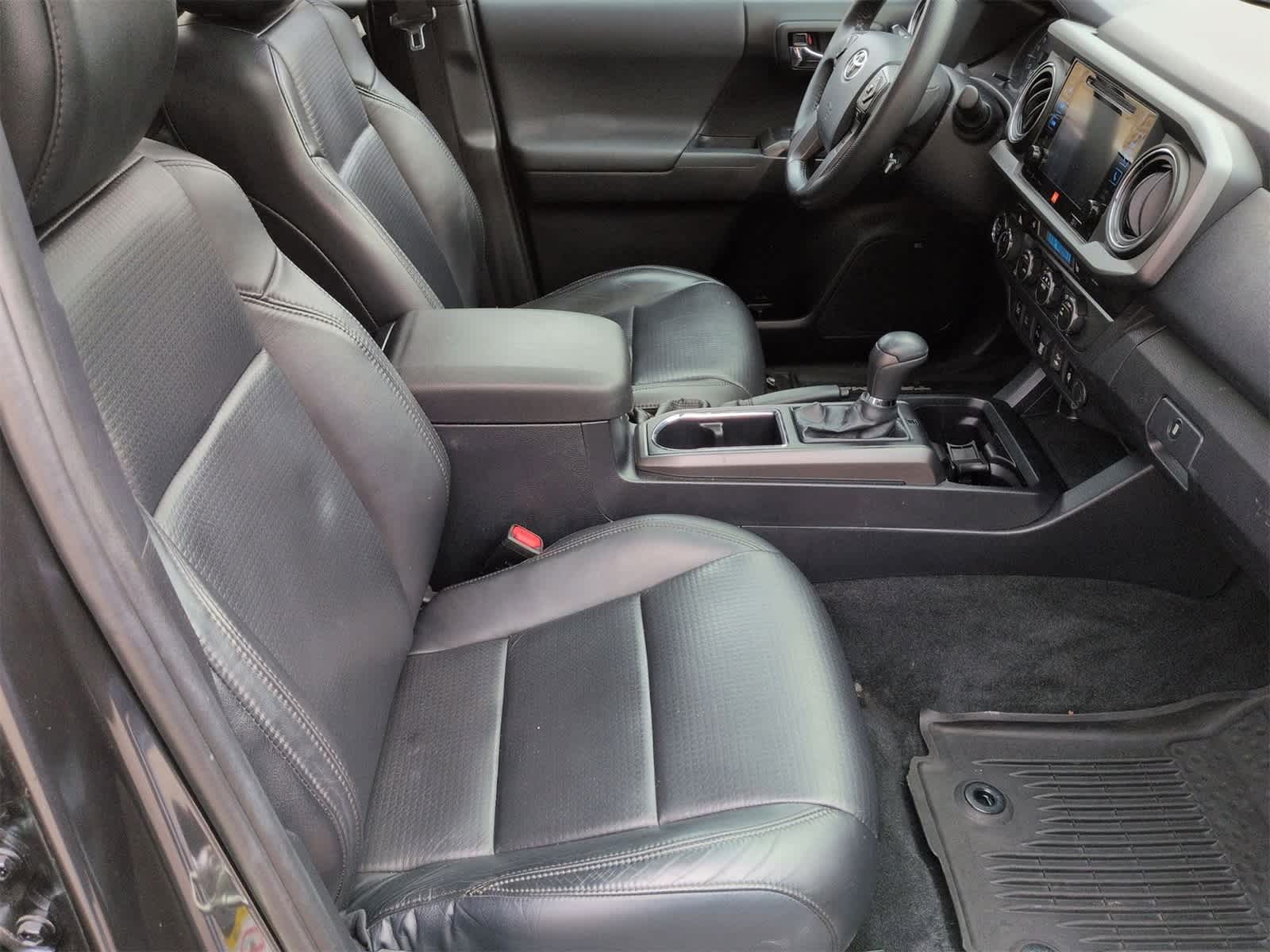 Thumbnail: 2019 Toyota Tacoma - 23