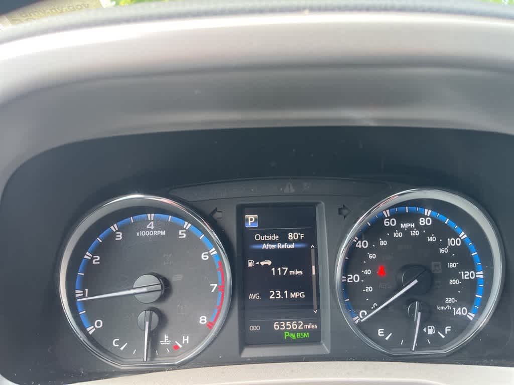2018 Toyota RAV4 Limited Platinum photo 3