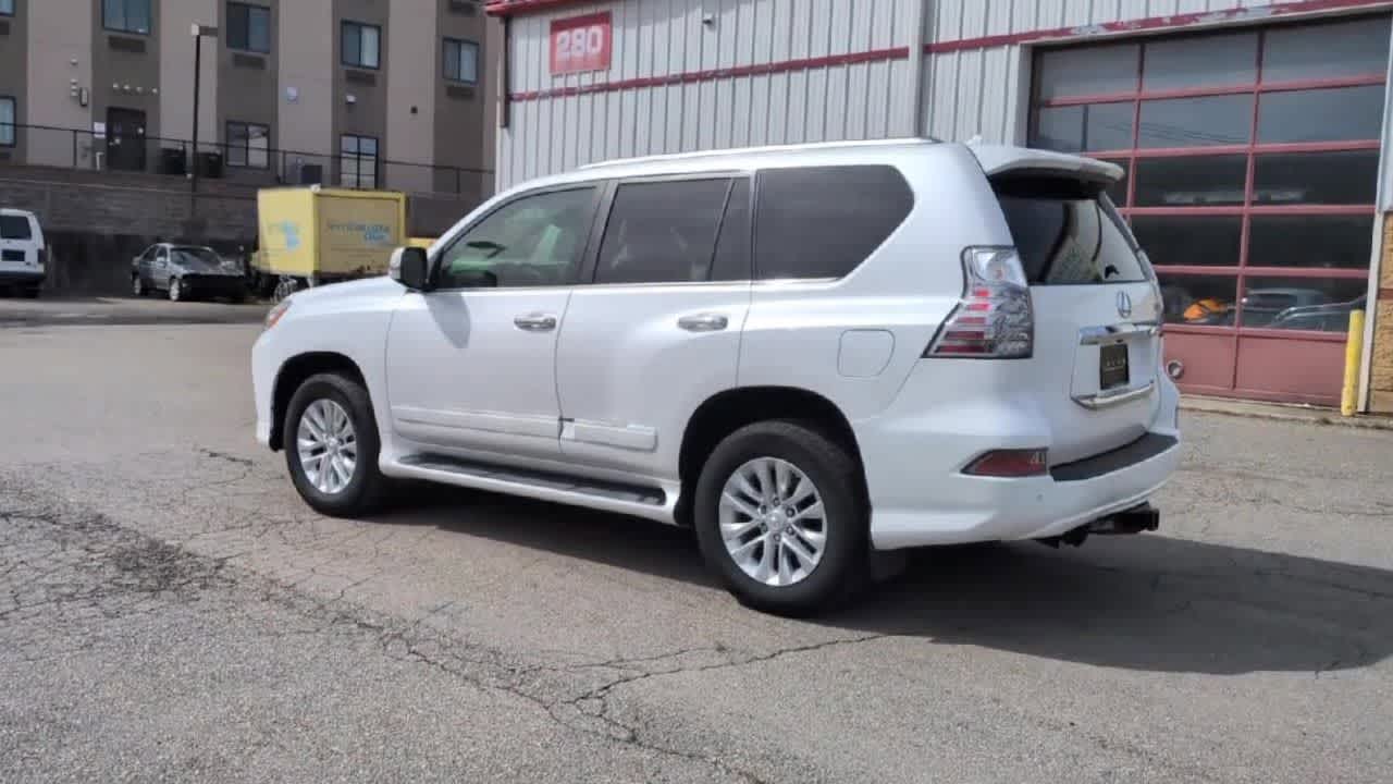 Thumbnail: 2015 Lexus GX - 6