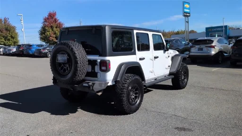 Thumbnail: 2022 Jeep Wrangler - 8