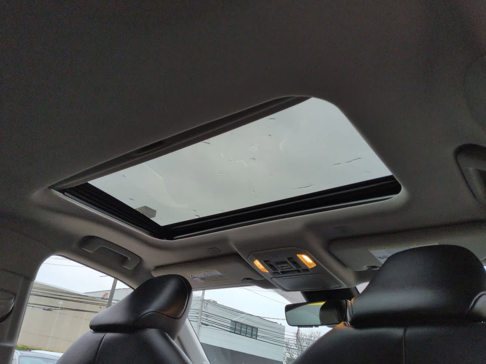 Thumbnail: 2023 Toyota Highlander - 23