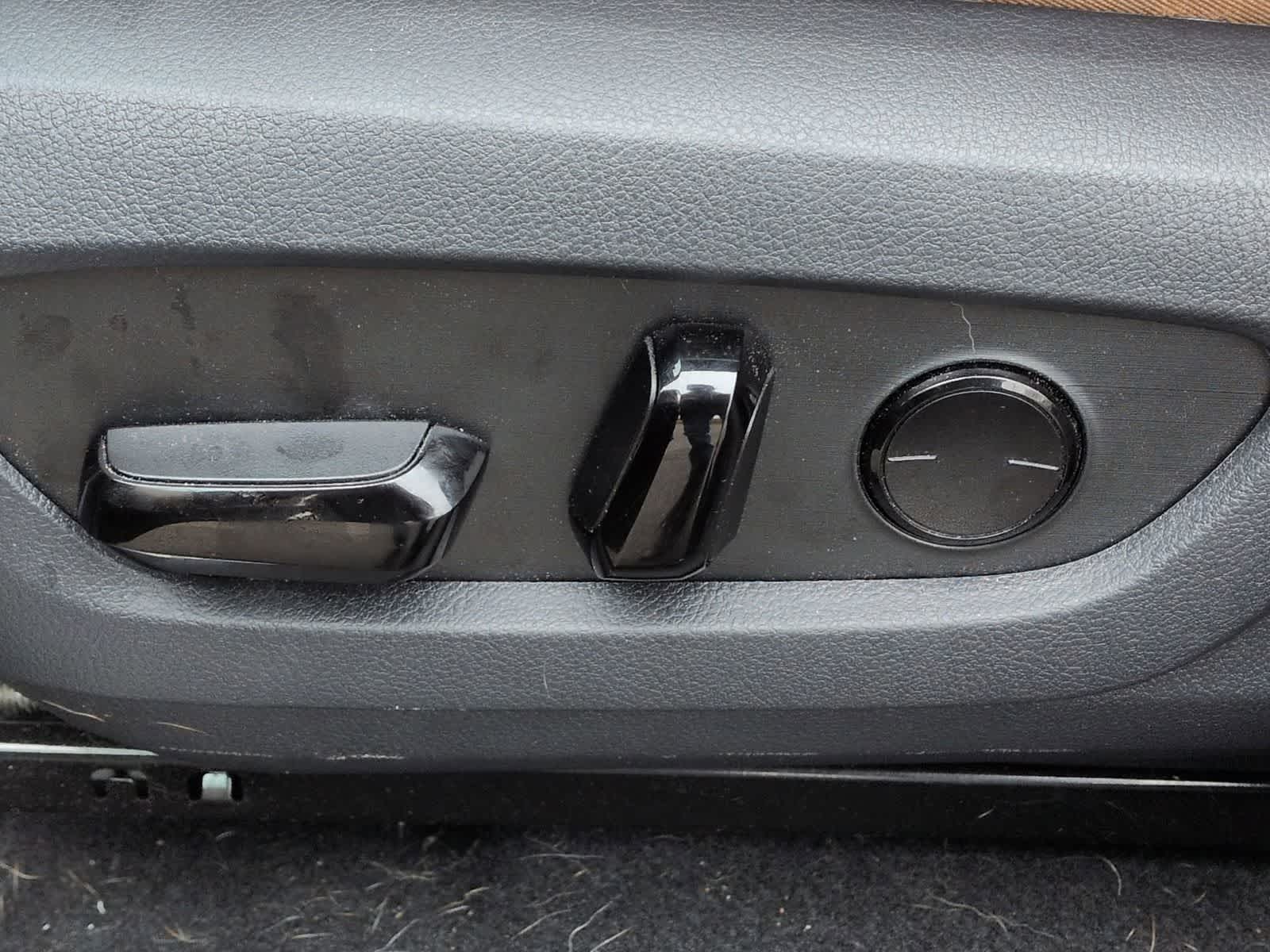 Thumbnail: 2024 Lexus RX - 18