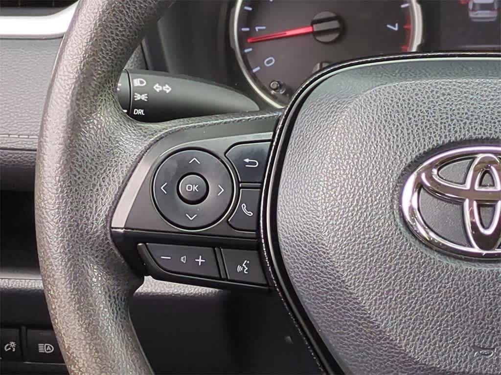Thumbnail: 2020 Toyota RAV4 - 24