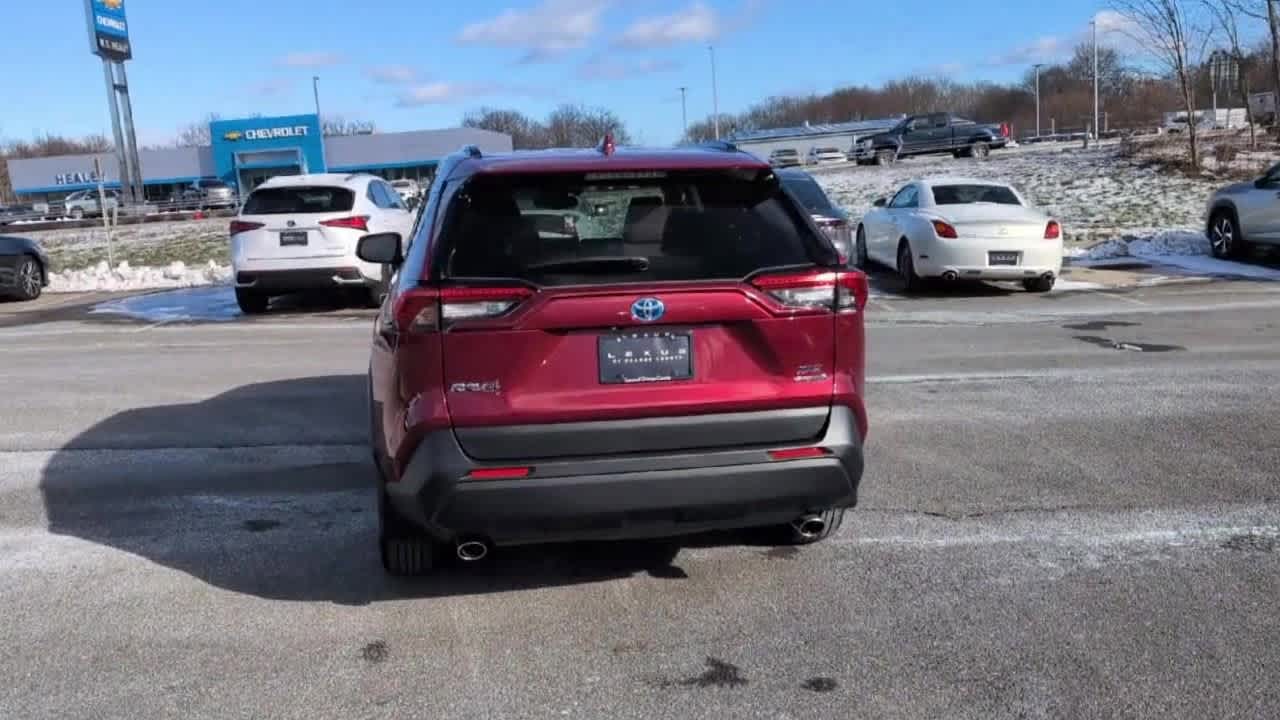 Thumbnail: 2022 Toyota RAV4 - 7