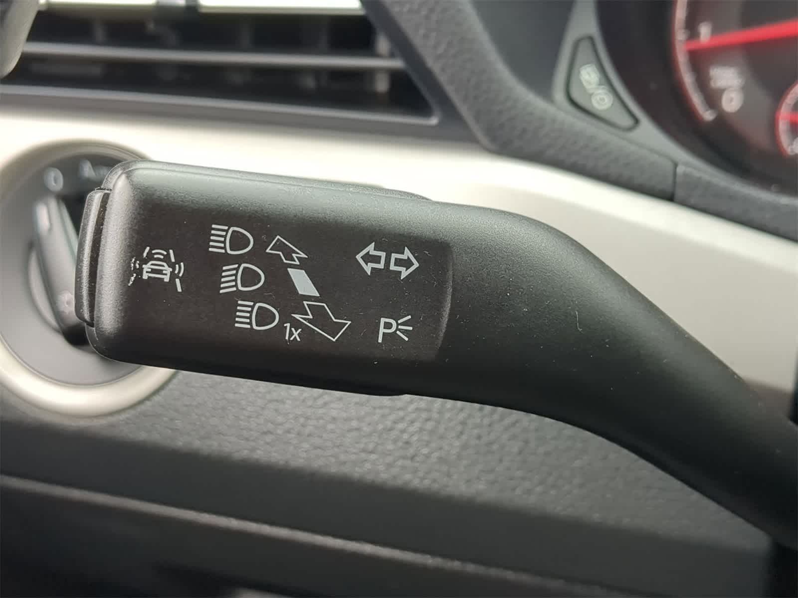 Thumbnail: 2022 Volkswagen Passat - 28