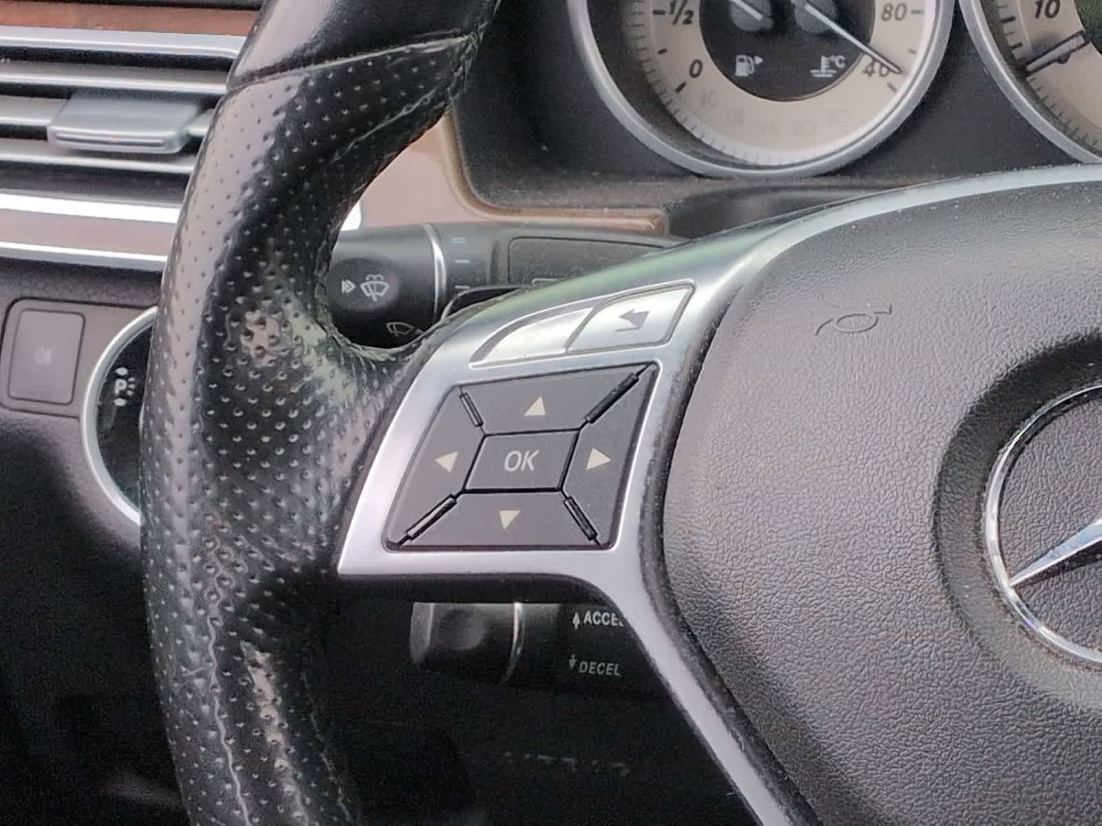 Thumbnail: 2015 Mercedes-Benz E-Class - 25