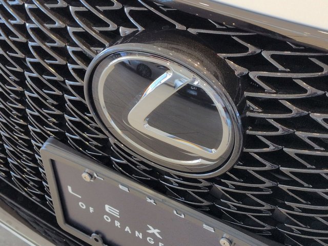 2025 Lexus ES 350 F SPORT Design photo 4