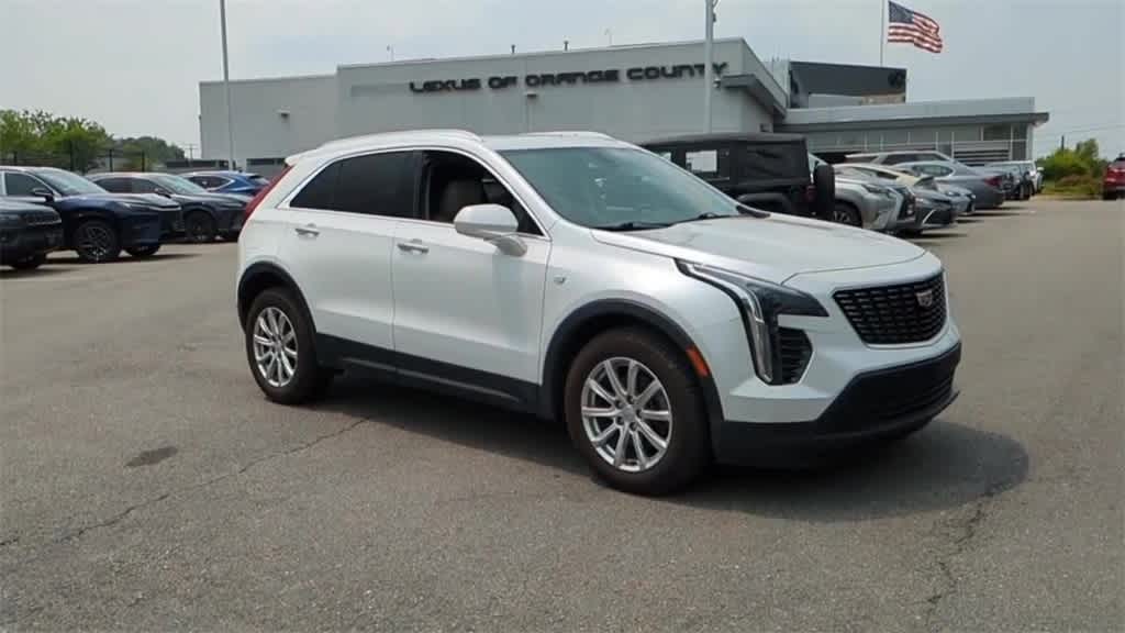 Thumbnail: 2019 Cadillac XT4 - 2