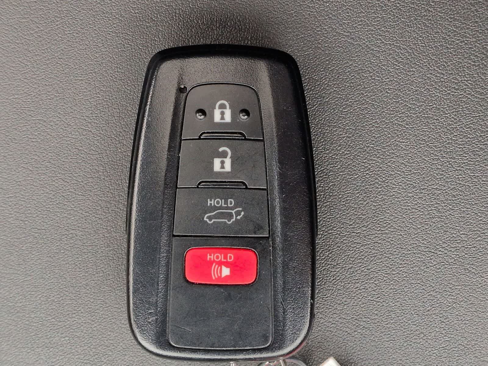 Thumbnail: 2023 Toyota Highlander - 37