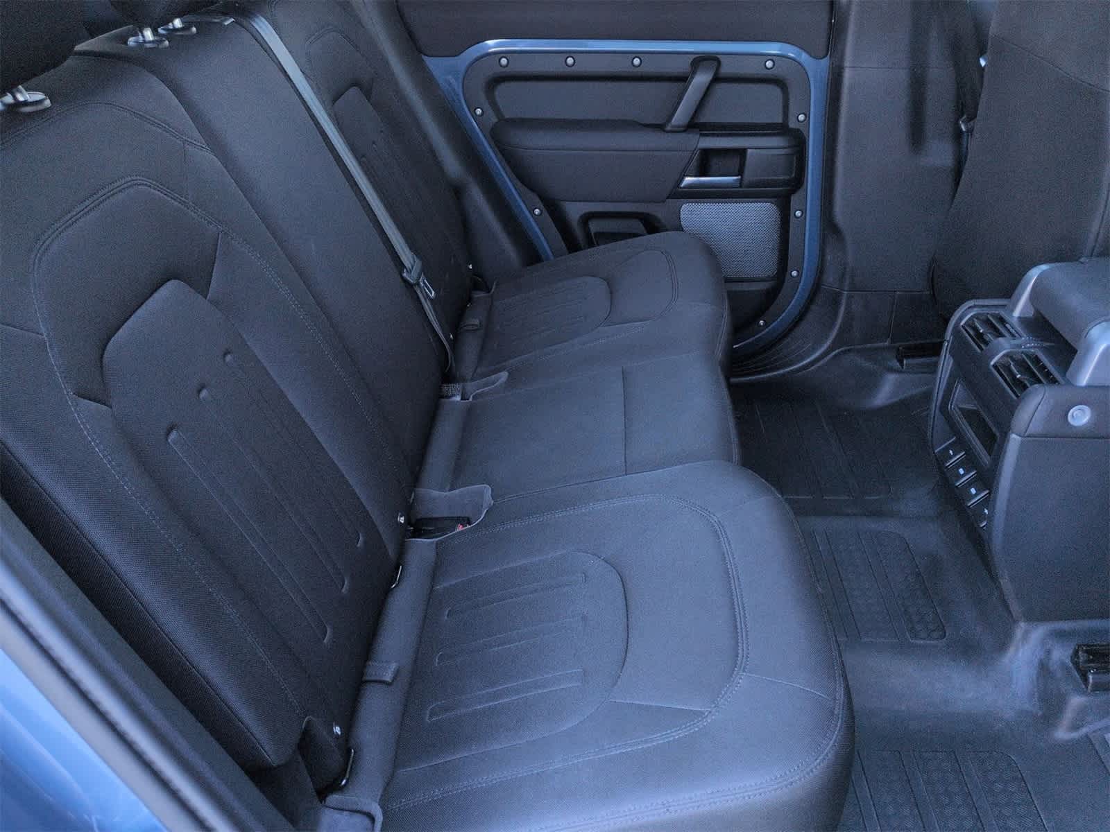 Thumbnail: 2020 Land Rover Defender - 21