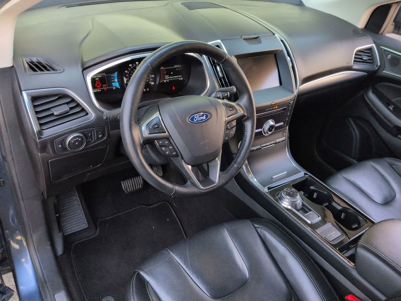 Thumbnail: 2019 Ford Edge - 10
