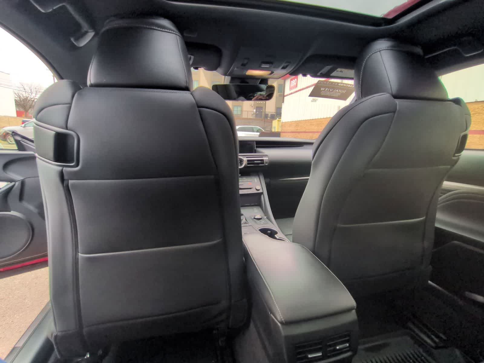 Thumbnail: 2022 Lexus RC - 19