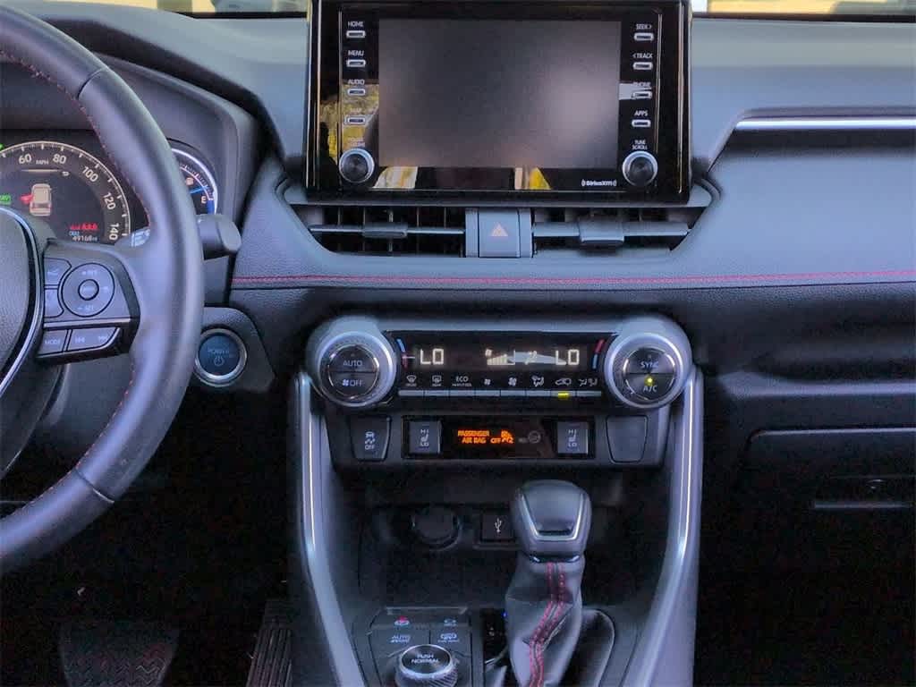 Thumbnail: 2022 Toyota RAV4 - 30