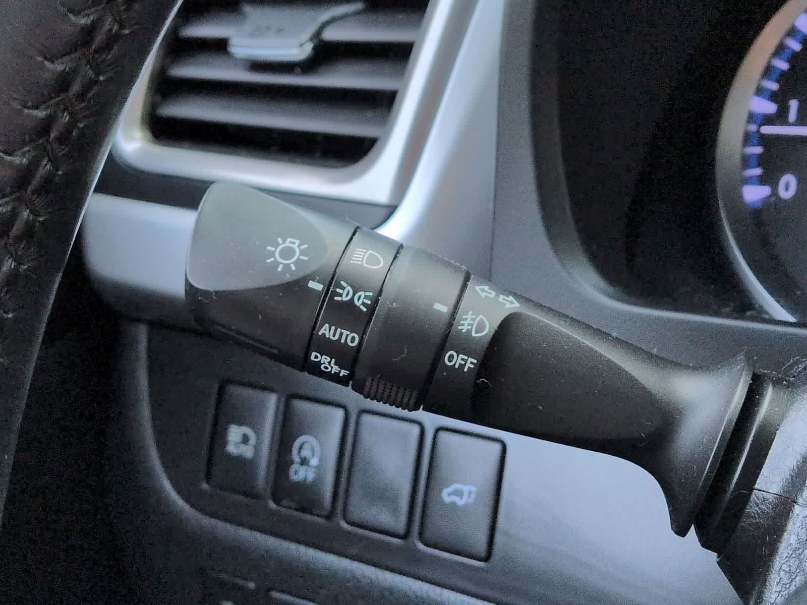 Thumbnail: 2019 Toyota Highlander - 27