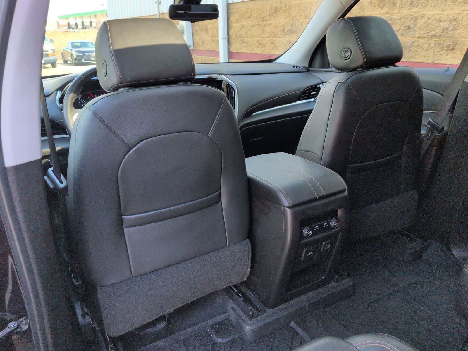 Thumbnail: 2020 Chevrolet Traverse - 19