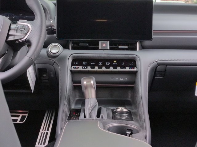 2026 Lexus IS 350 F SPORT - Photo 30
