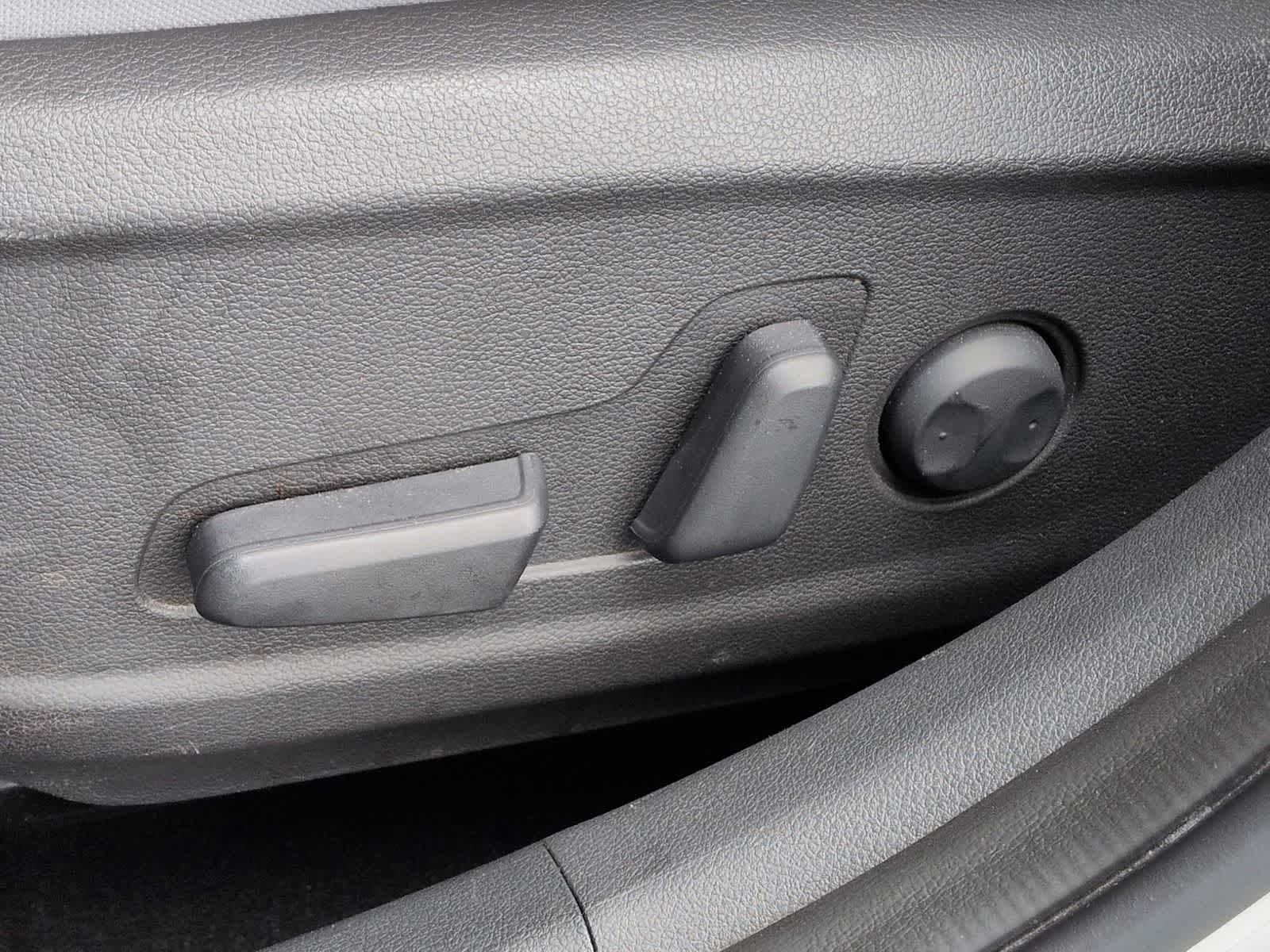 Thumbnail: 2023 Hyundai Kona - 18