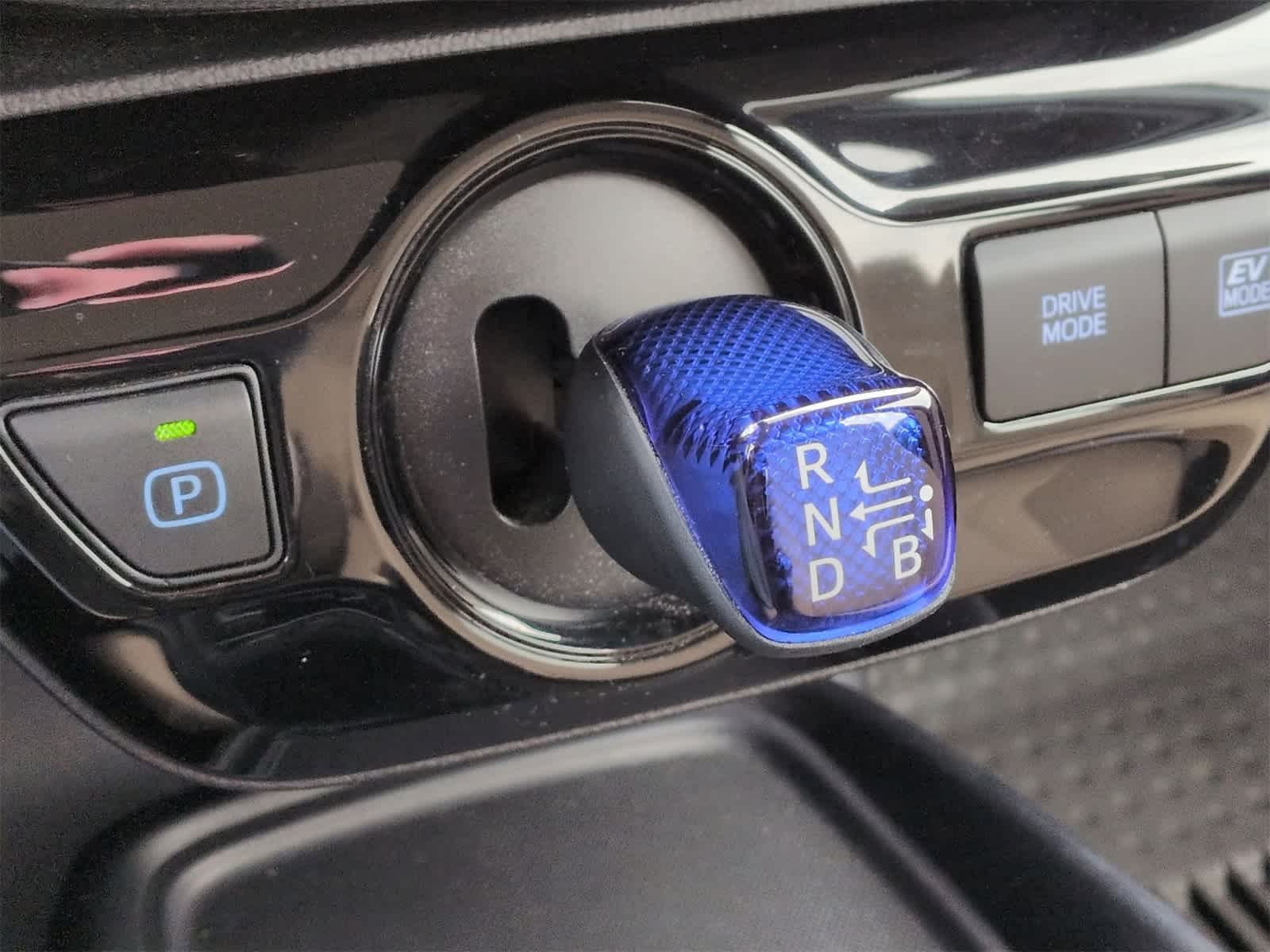 Thumbnail: 2022 Toyota Prius - 30