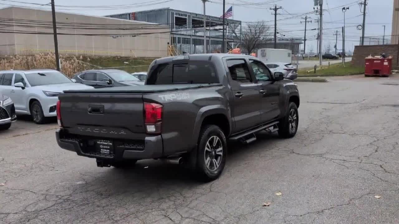 Thumbnail: 2019 Toyota Tacoma - 8