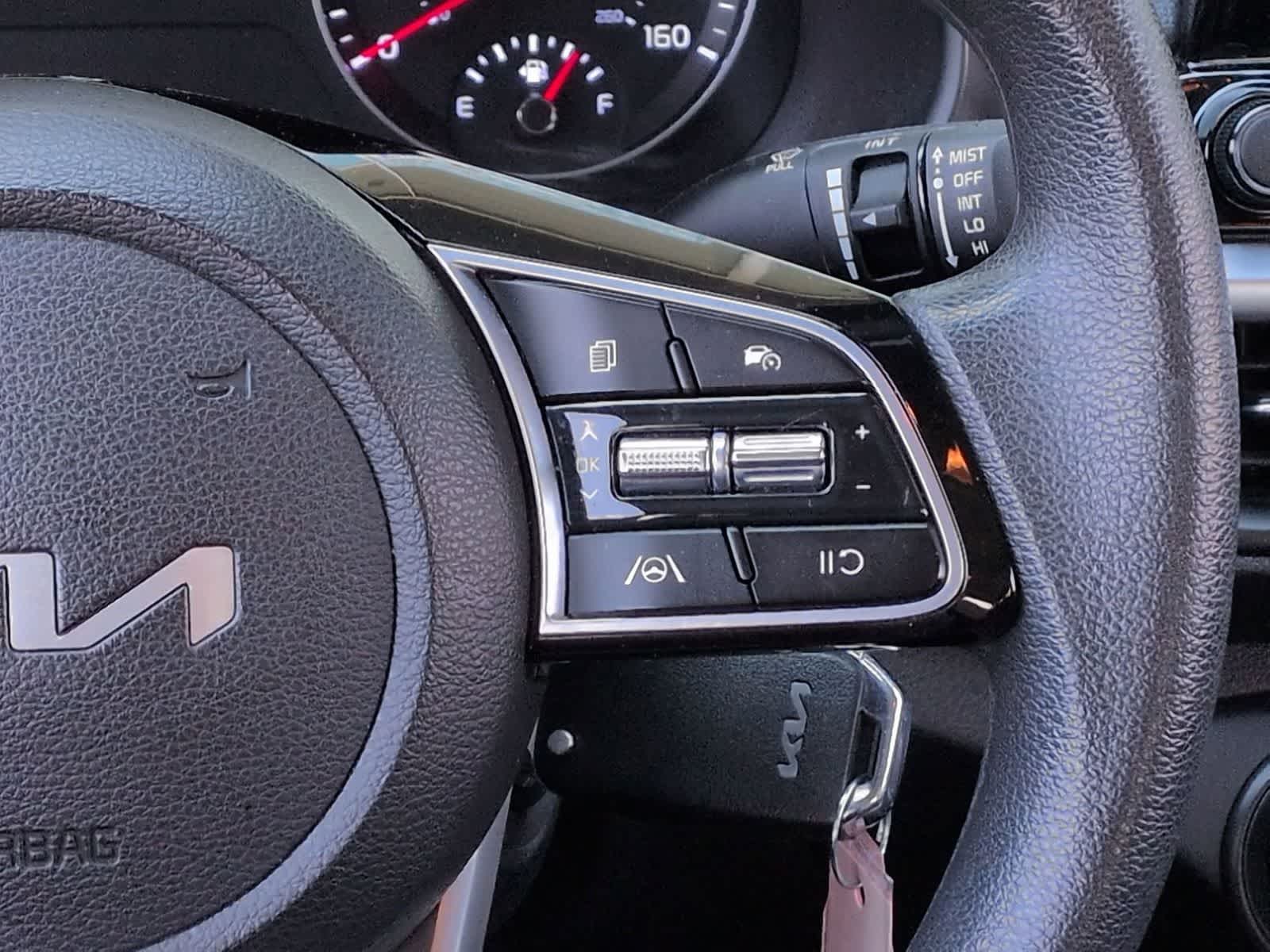 Thumbnail: 2023 Kia Forte - 24