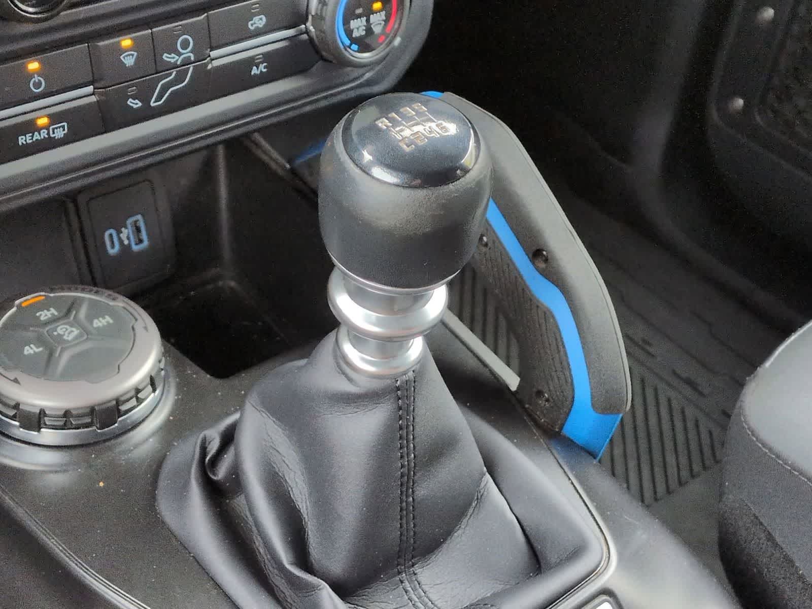 Thumbnail: 2022 Ford Bronco - 31