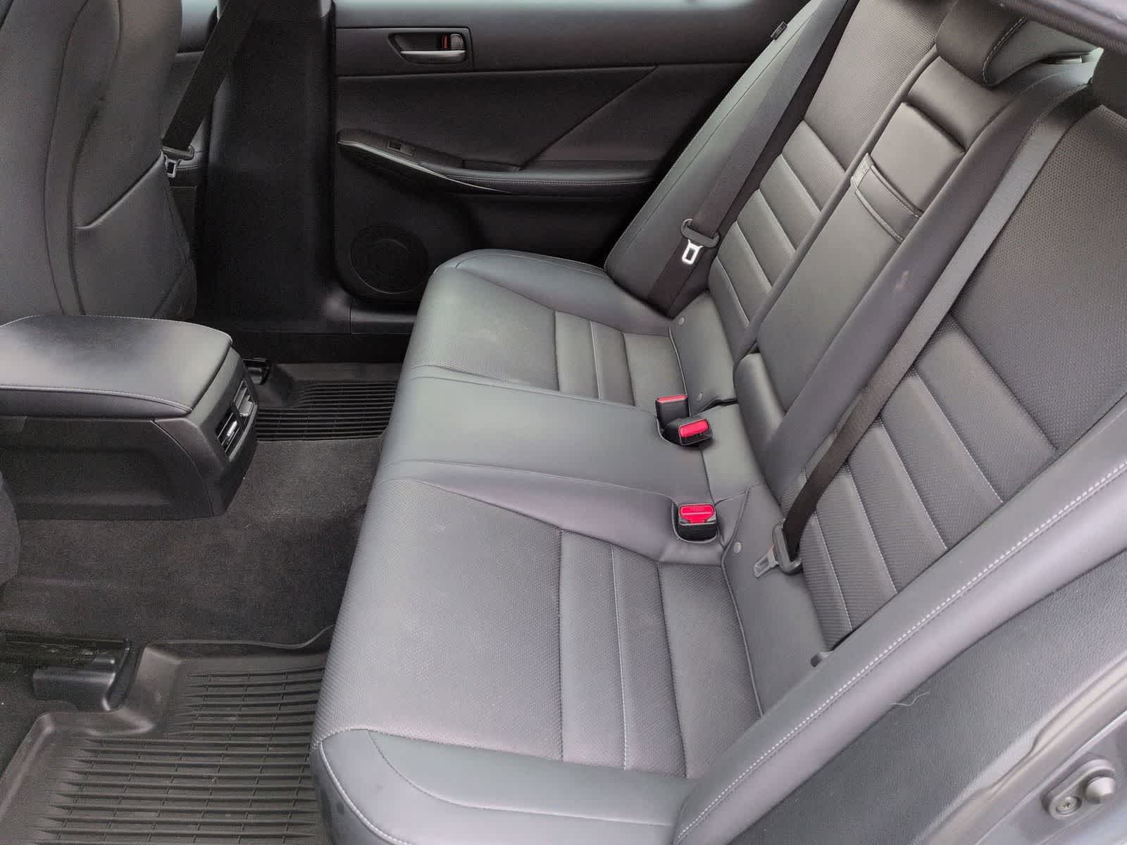 Thumbnail: 2023 Lexus IS - 21