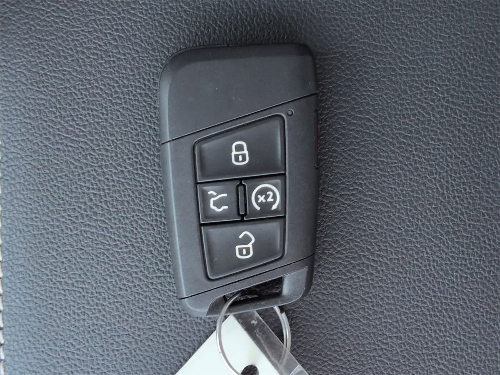 Thumbnail: 2021 Volkswagen Tiguan - 37