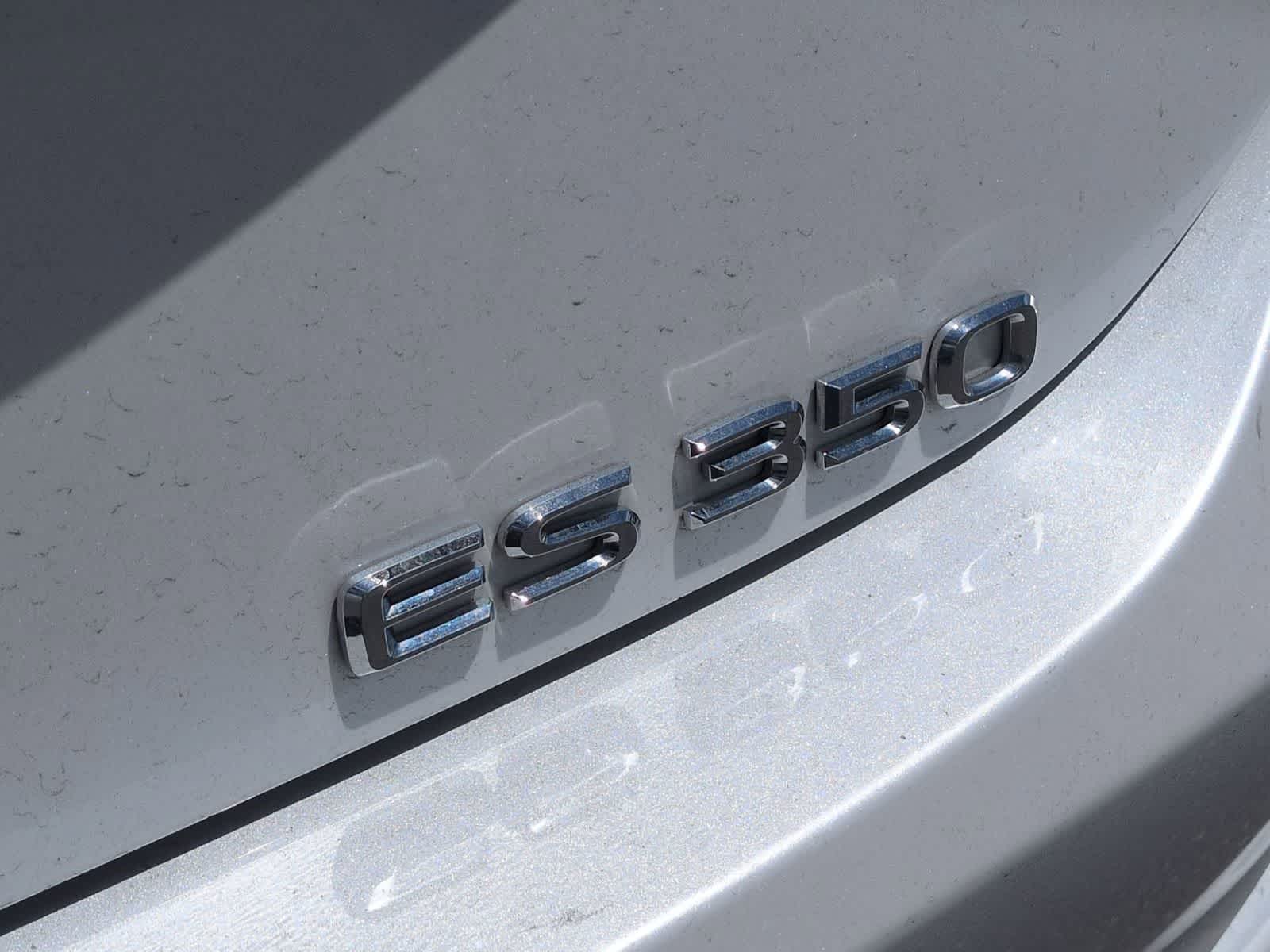 Thumbnail: 2023 Lexus ES - 13