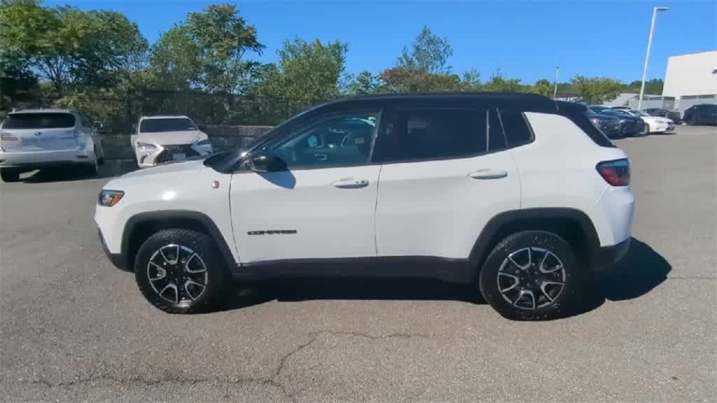 Thumbnail: 2024 Jeep Compass - 5