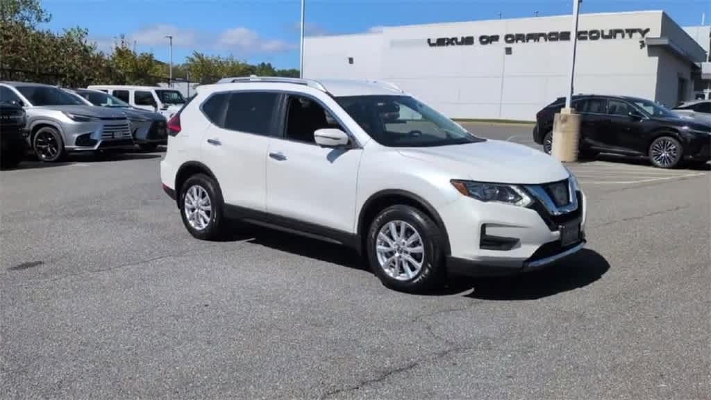 Thumbnail: 2017 Nissan Rogue - 2