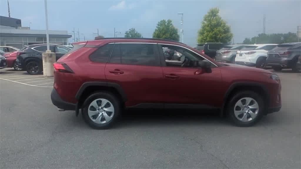 Thumbnail: 2020 Toyota RAV4 - 9