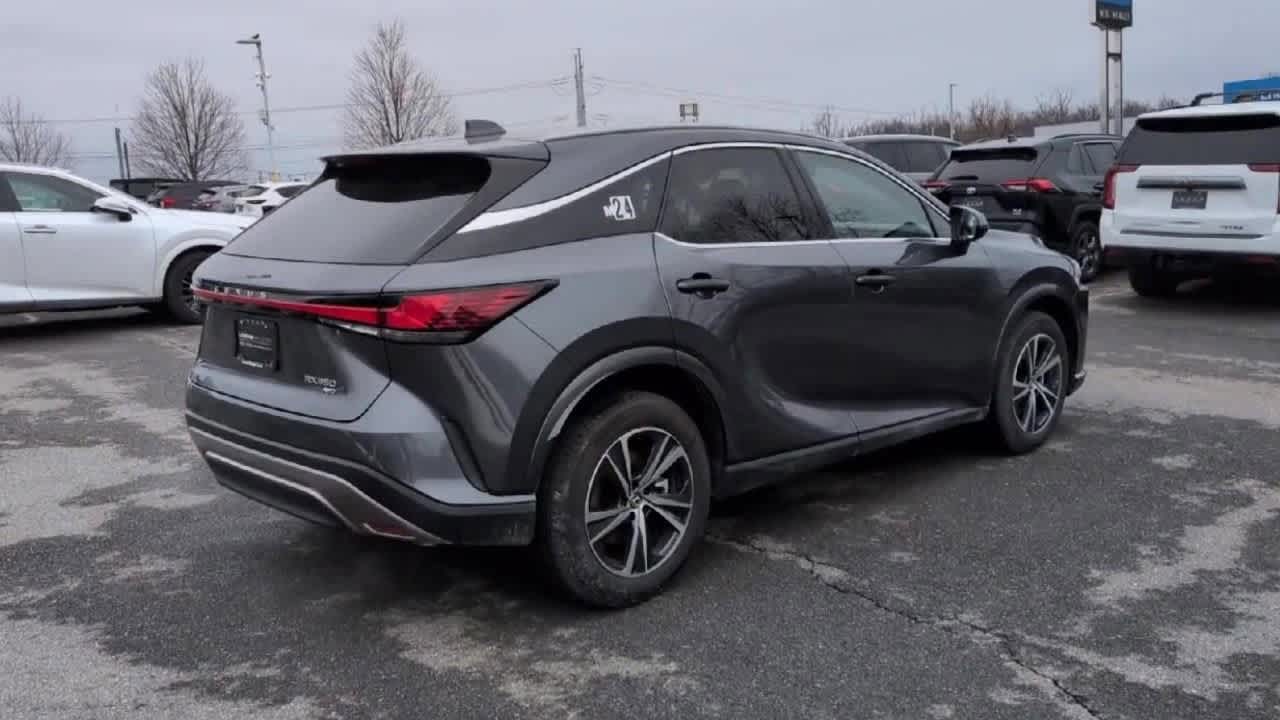 Thumbnail: 2025 Lexus RX - 8