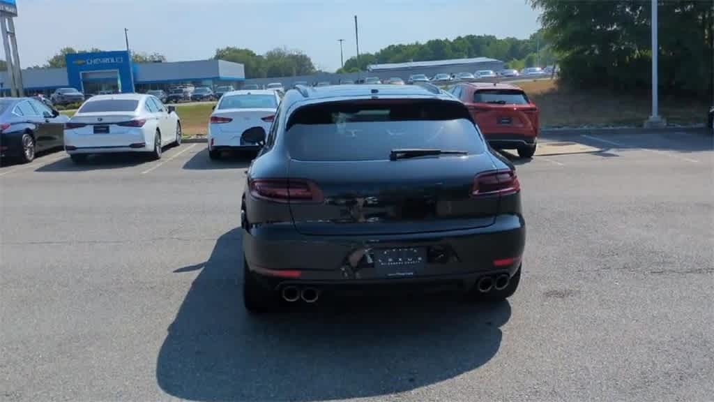 Thumbnail: 2017 Porsche Macan - 7