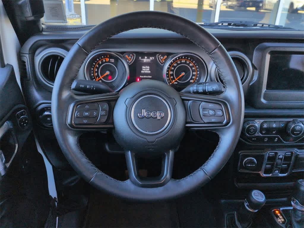 Thumbnail: 2022 Jeep Wrangler - 22