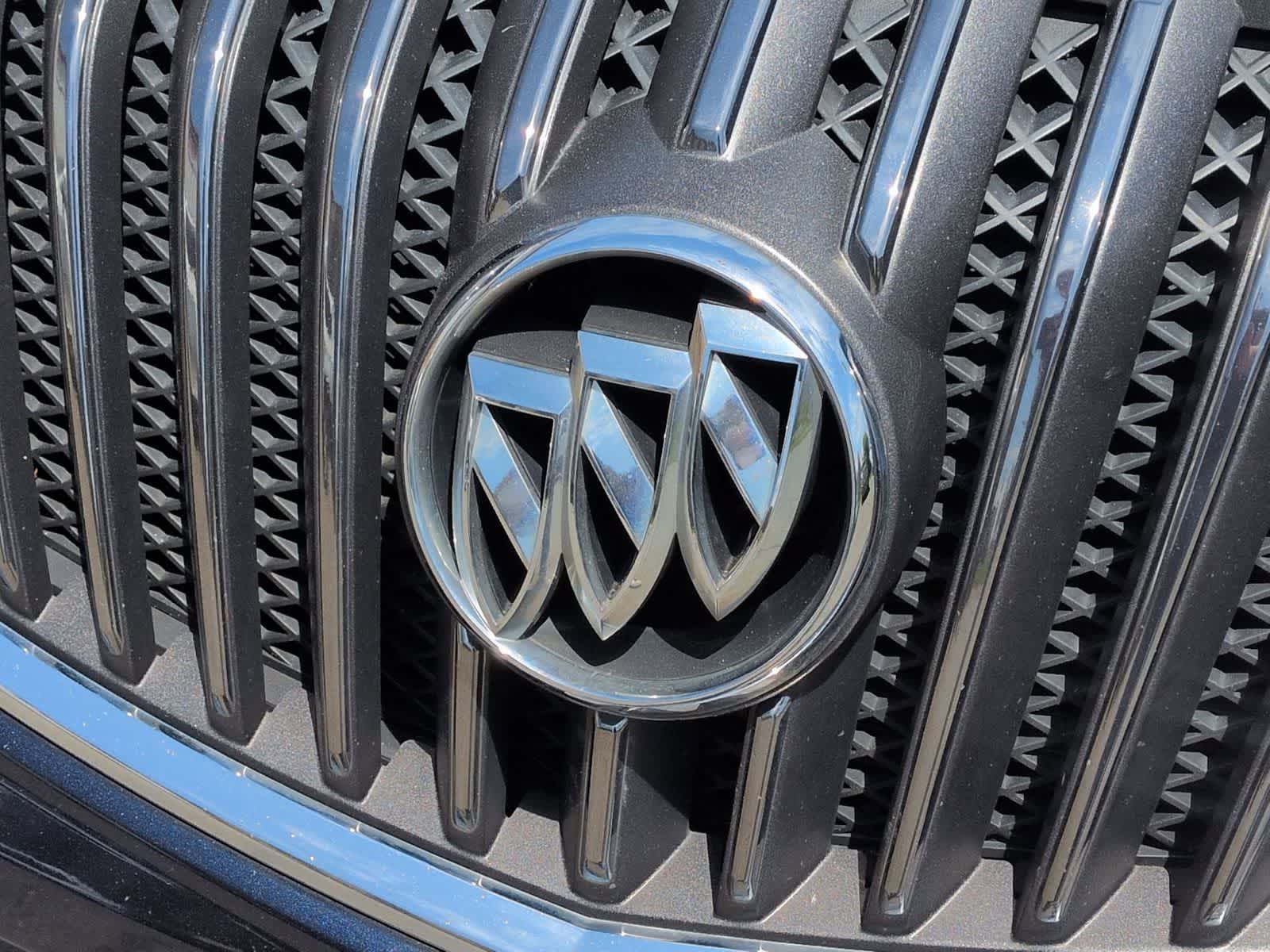 Thumbnail: 2016 Buick Verano - 12