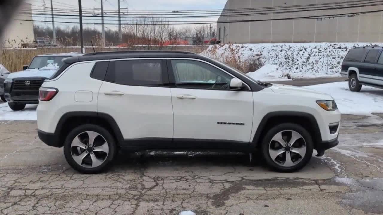 Thumbnail: 2018 Jeep Compass - 9
