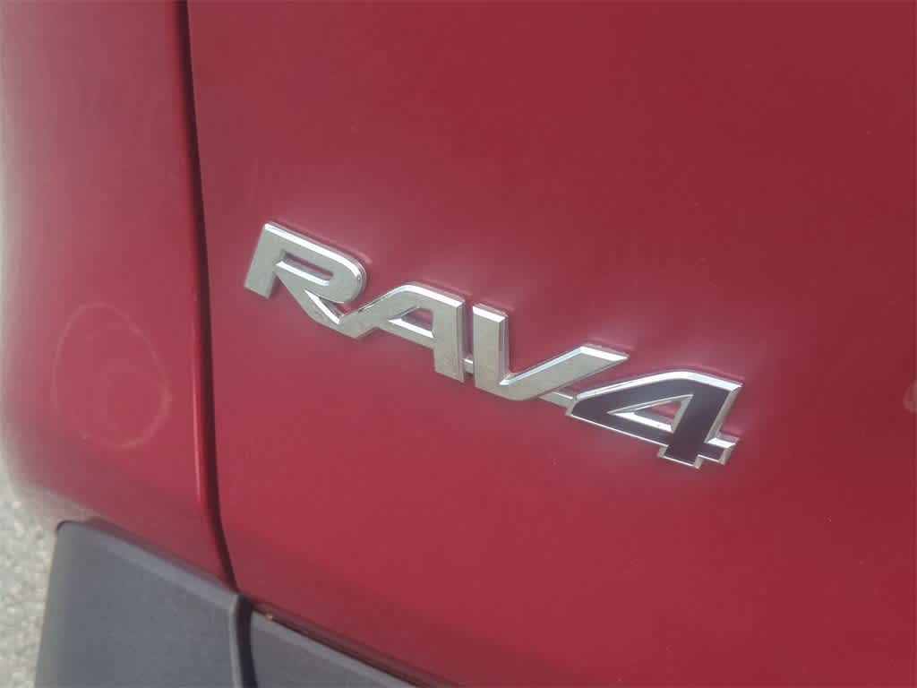Thumbnail: 2020 Toyota RAV4 - 13