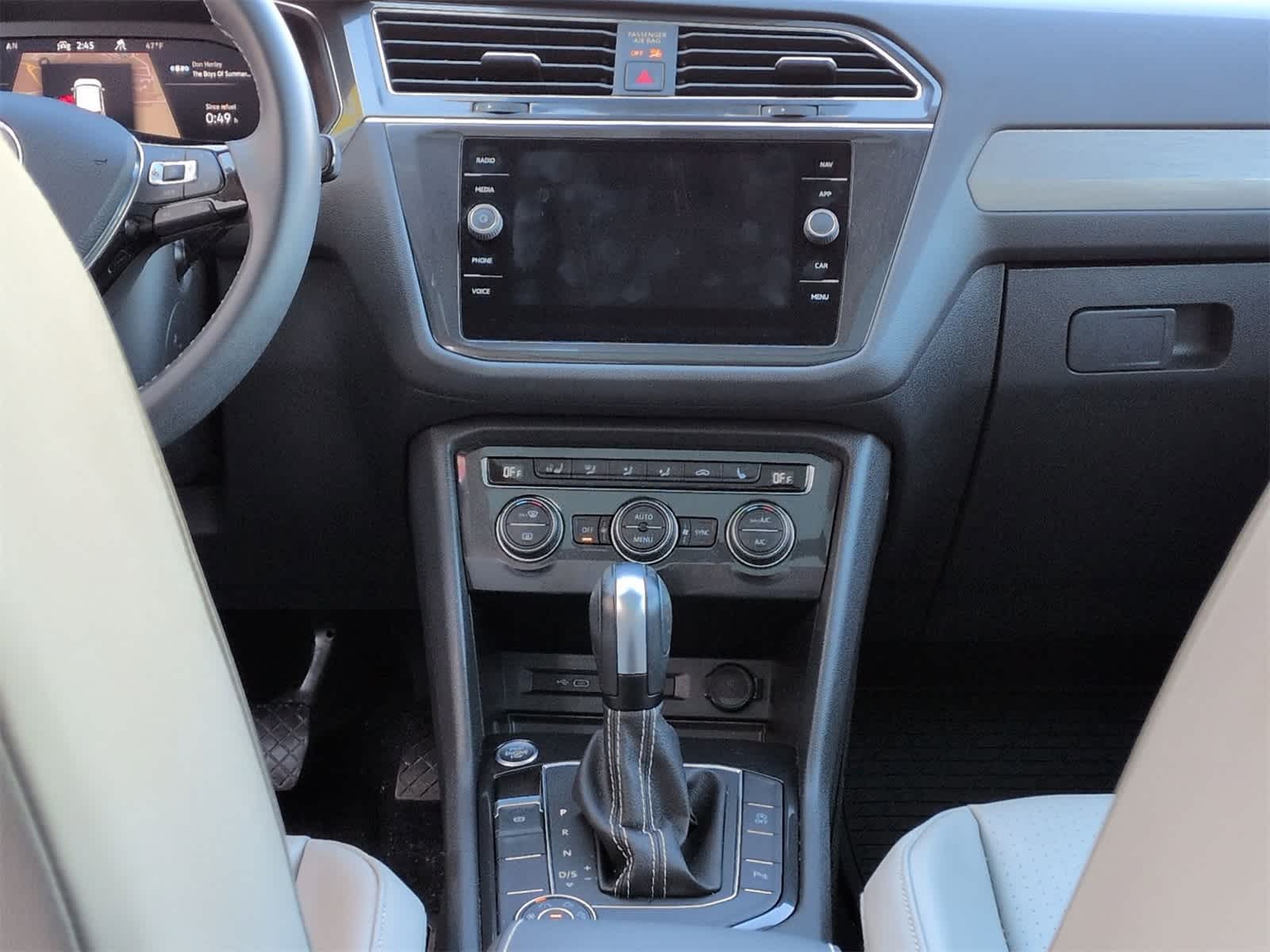 Thumbnail: 2021 Volkswagen Tiguan - 30