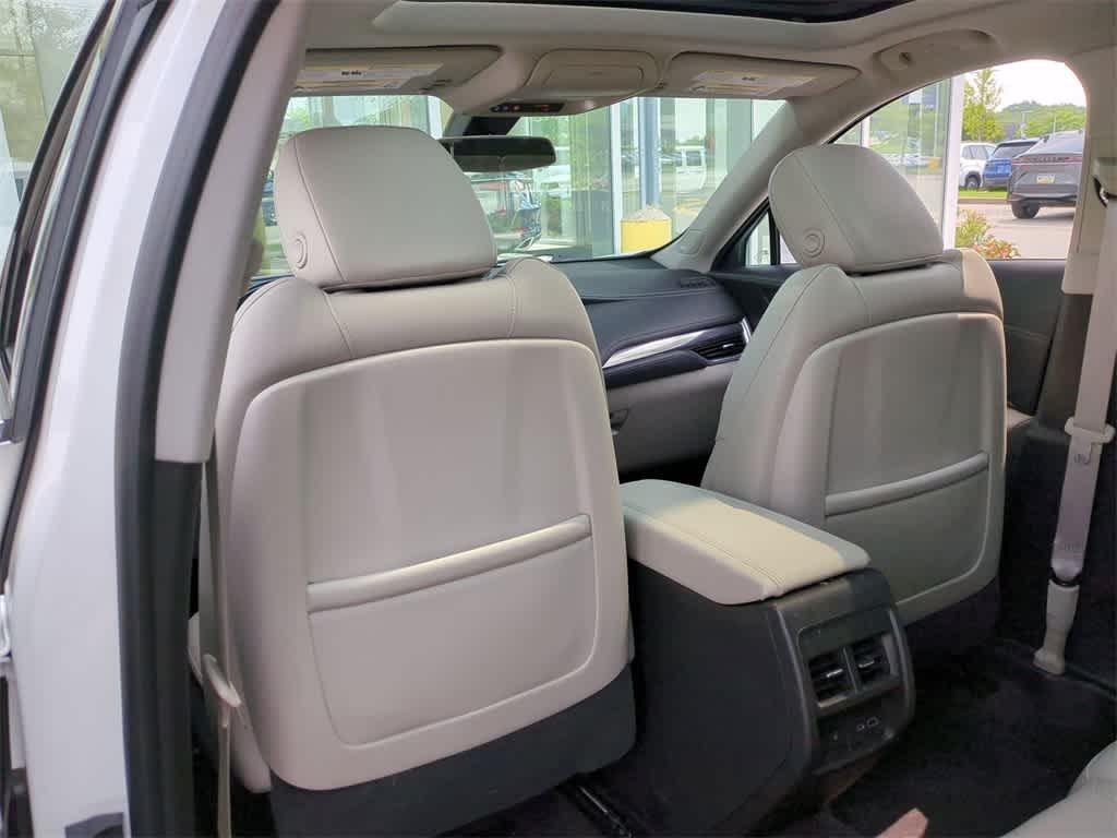 Thumbnail: 2019 Cadillac XT4 - 19