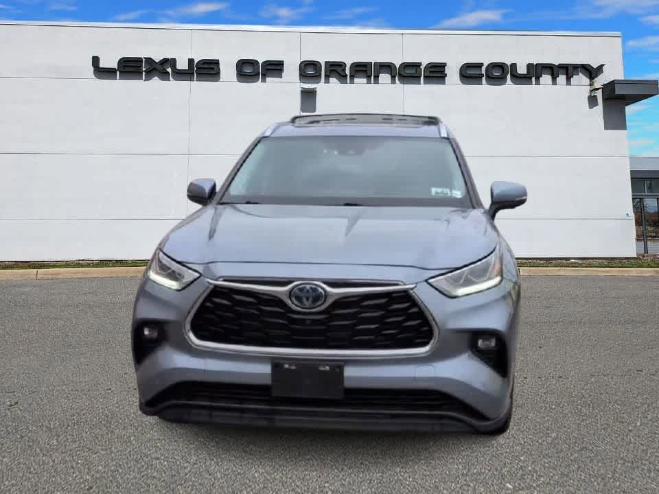 Thumbnail: 2023 Toyota Highlander - 3
