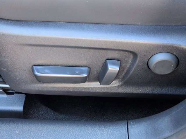 Thumbnail: 2025 Lexus IS - 18