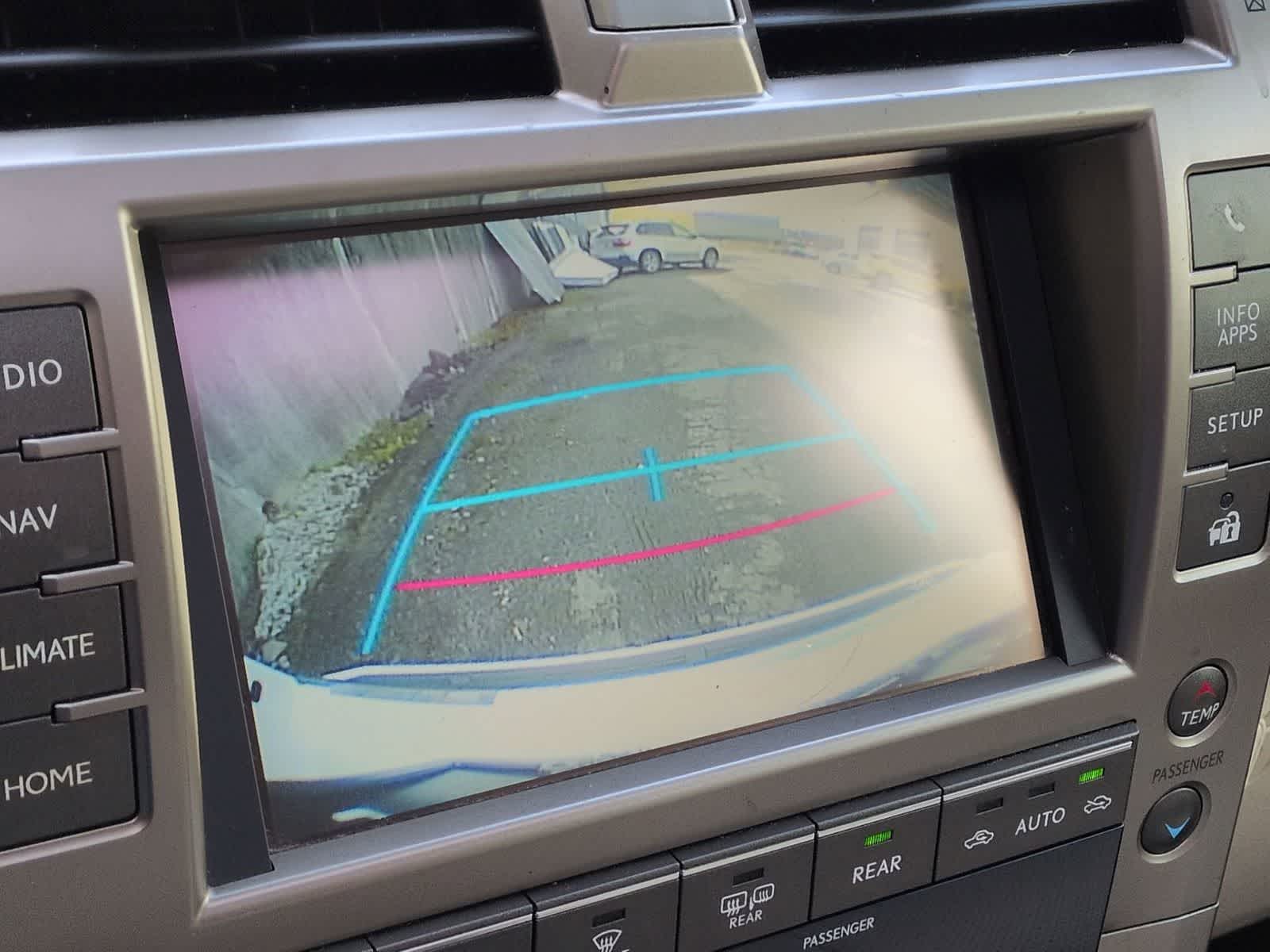 Thumbnail: 2015 Lexus GX - 32