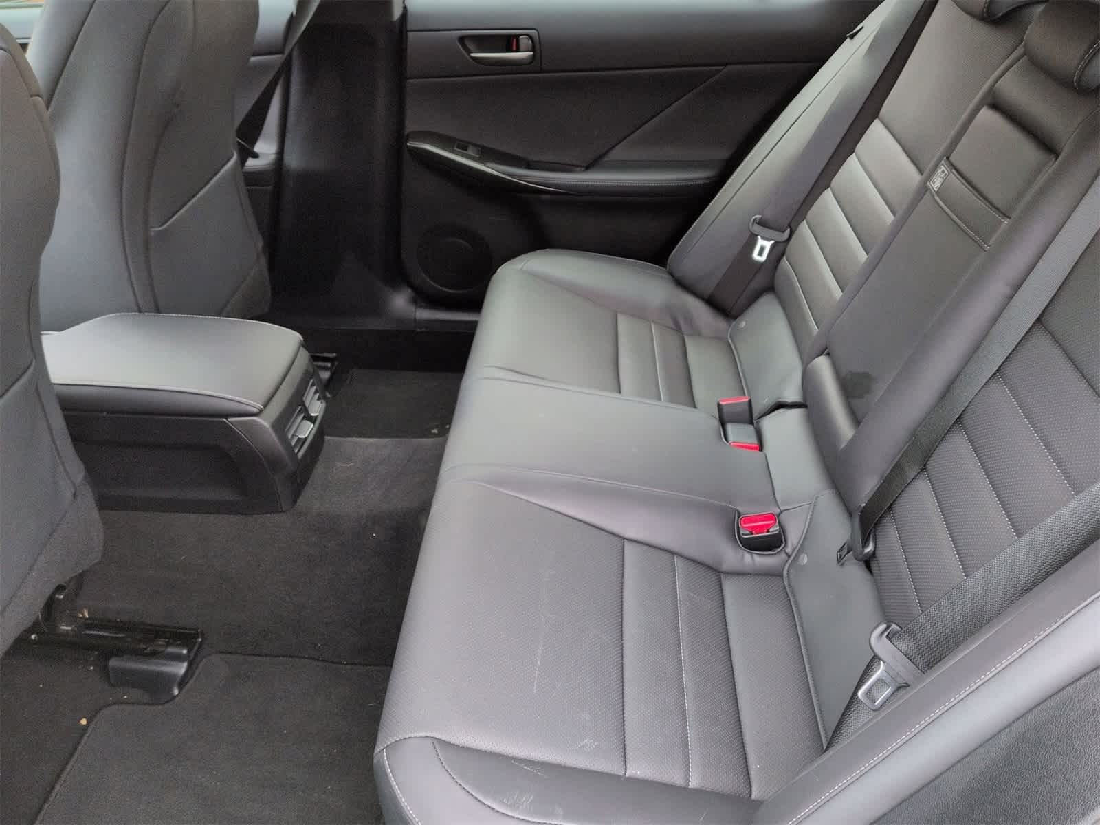 Thumbnail: 2025 Lexus IS - 21