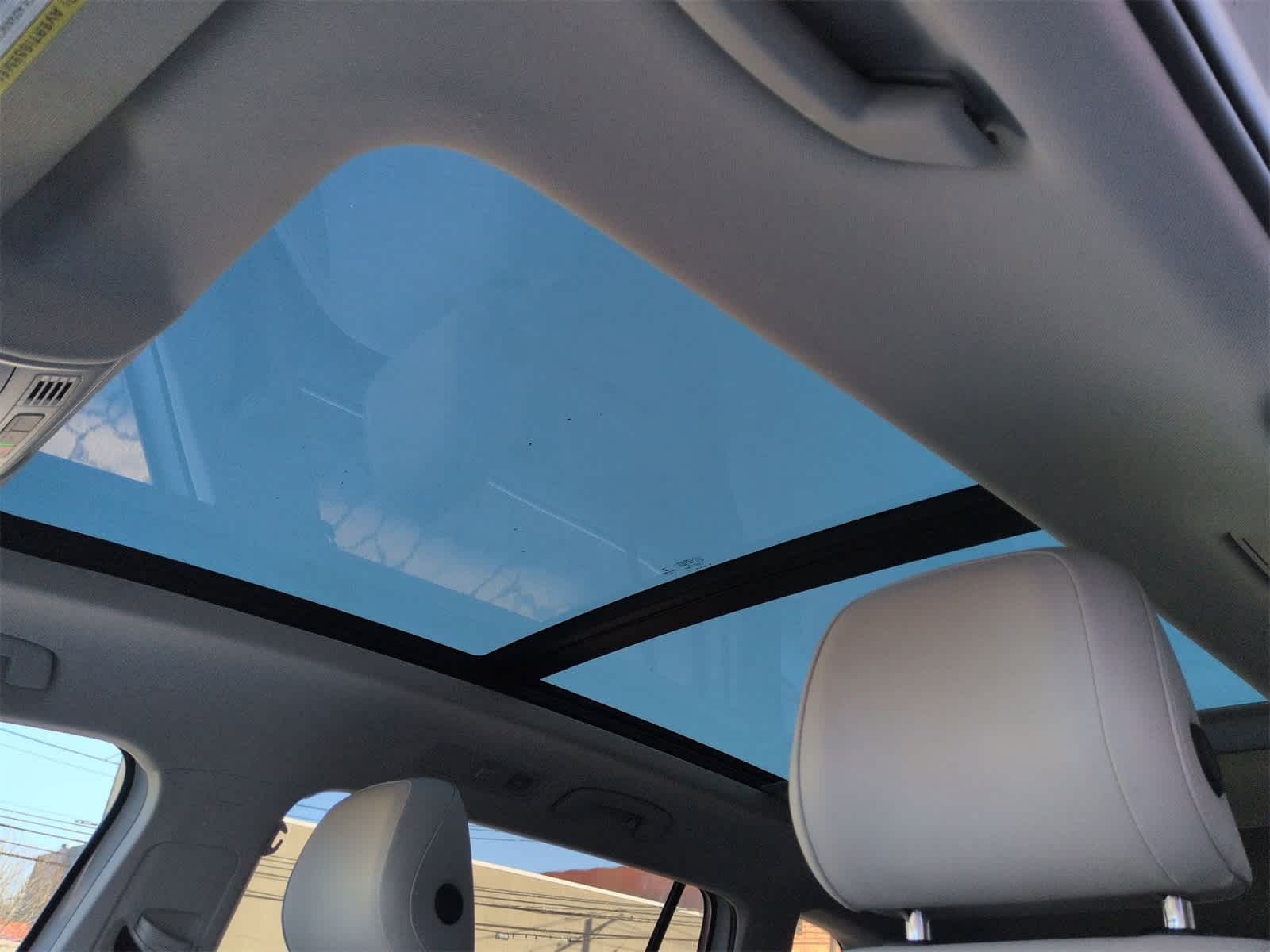 Thumbnail: 2021 Volkswagen Tiguan - 20