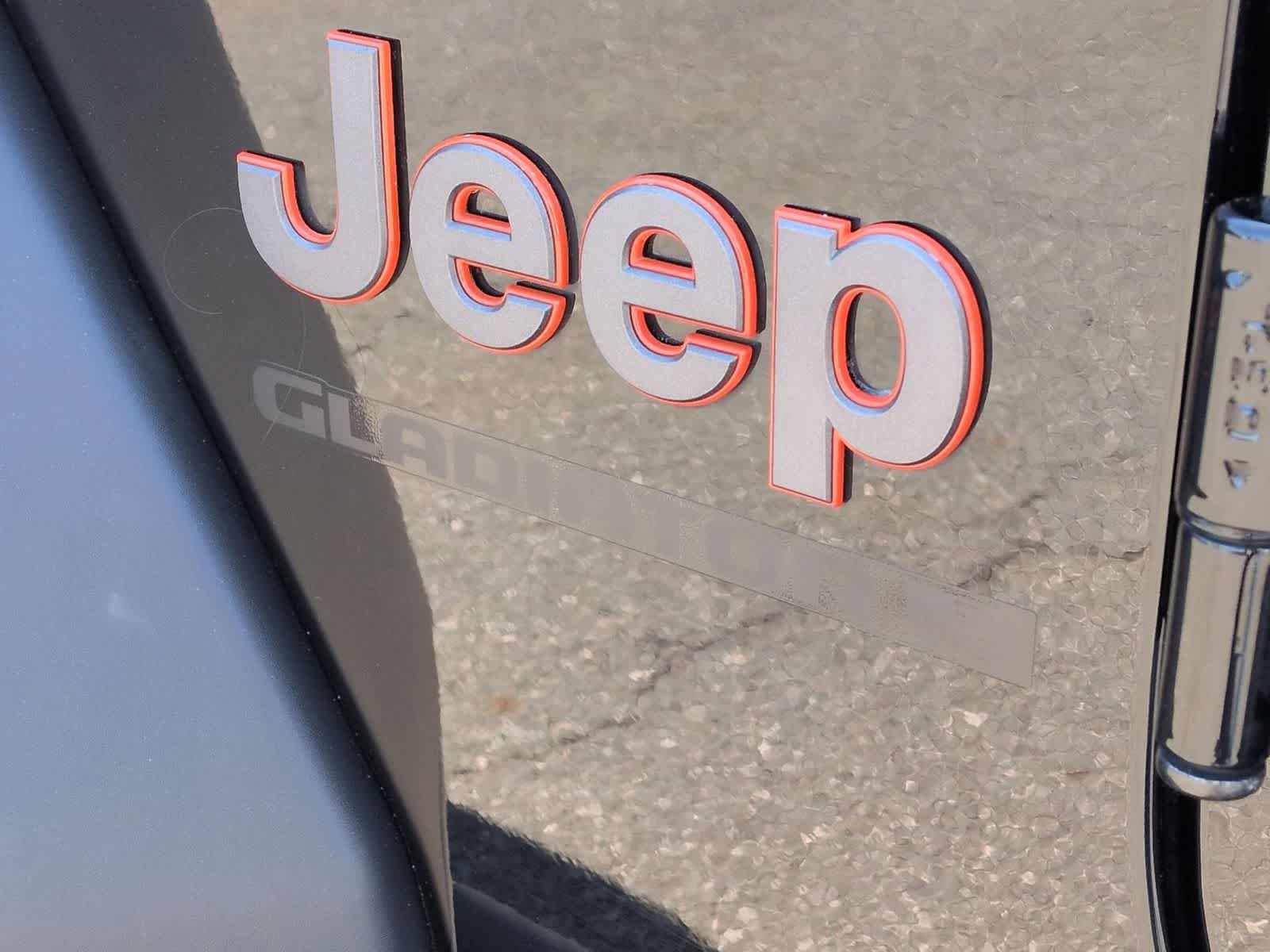 Thumbnail: 2023 Jeep Gladiator - 13