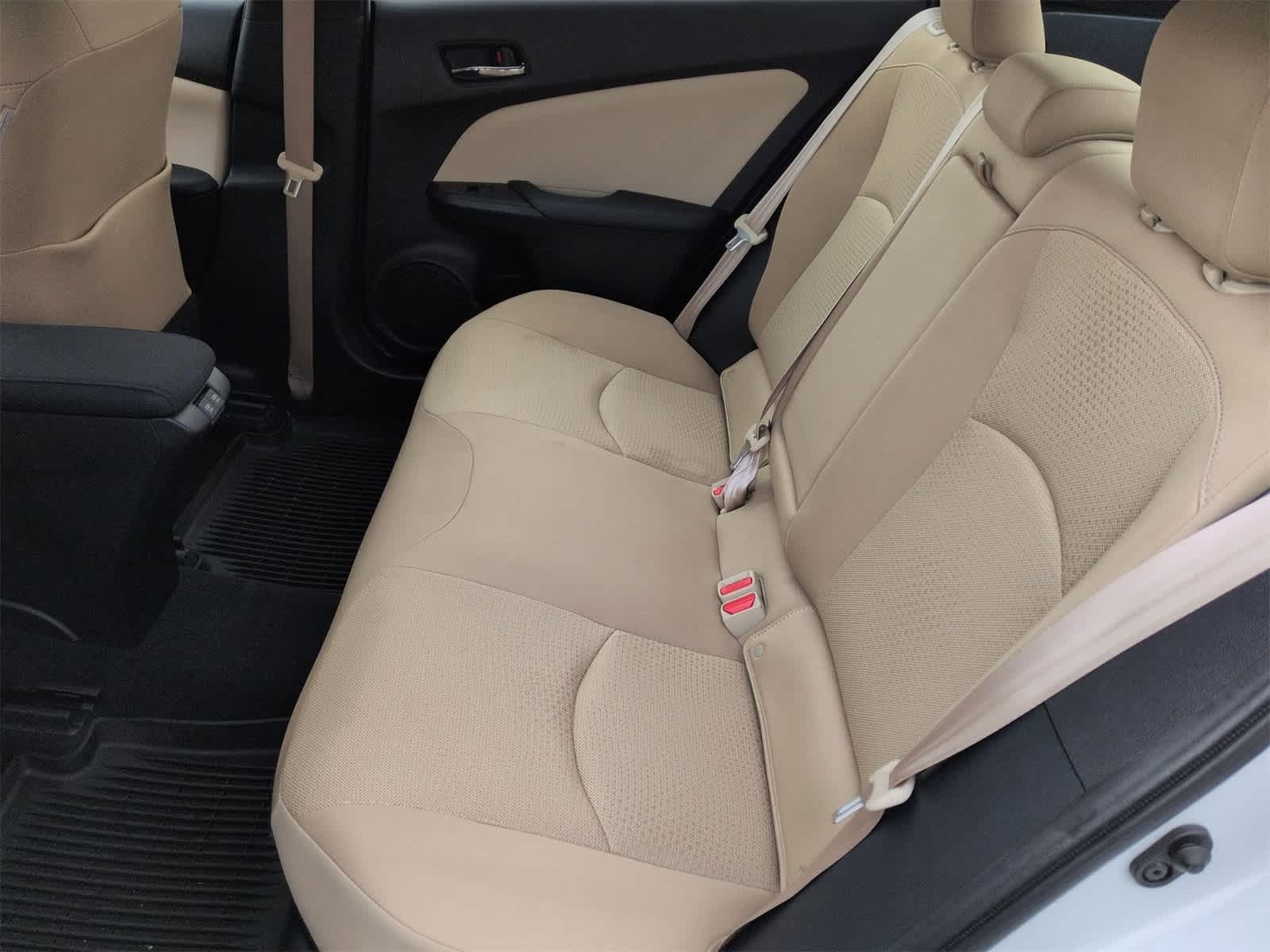 Thumbnail: 2022 Toyota Prius - 19