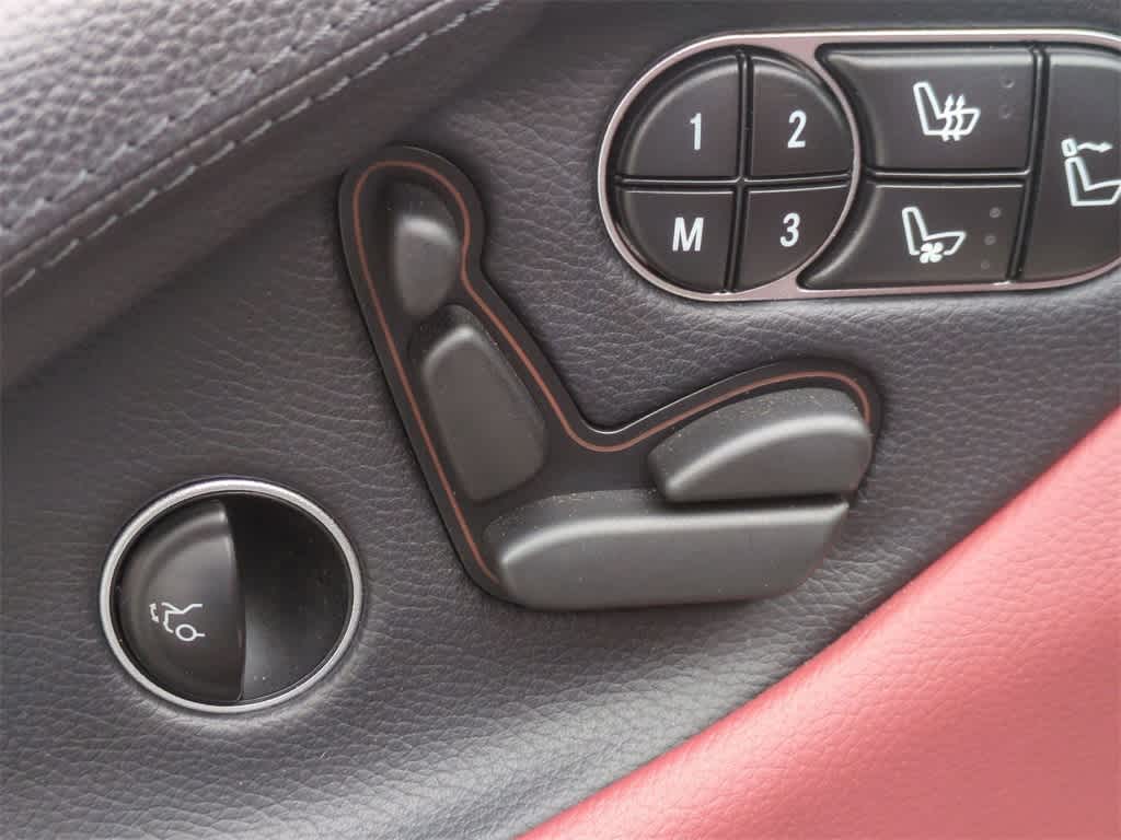 Thumbnail: 2012 Mercedes-Benz SL-Class - 17