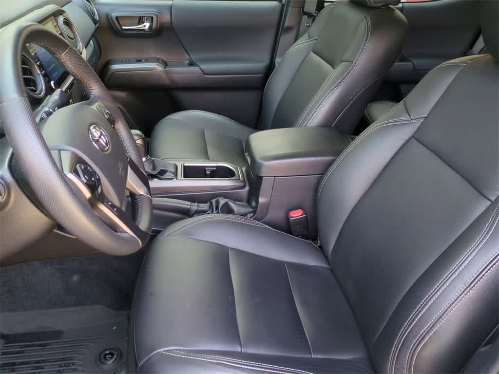 2022 Toyota Tacoma TRD Off-Road 17
