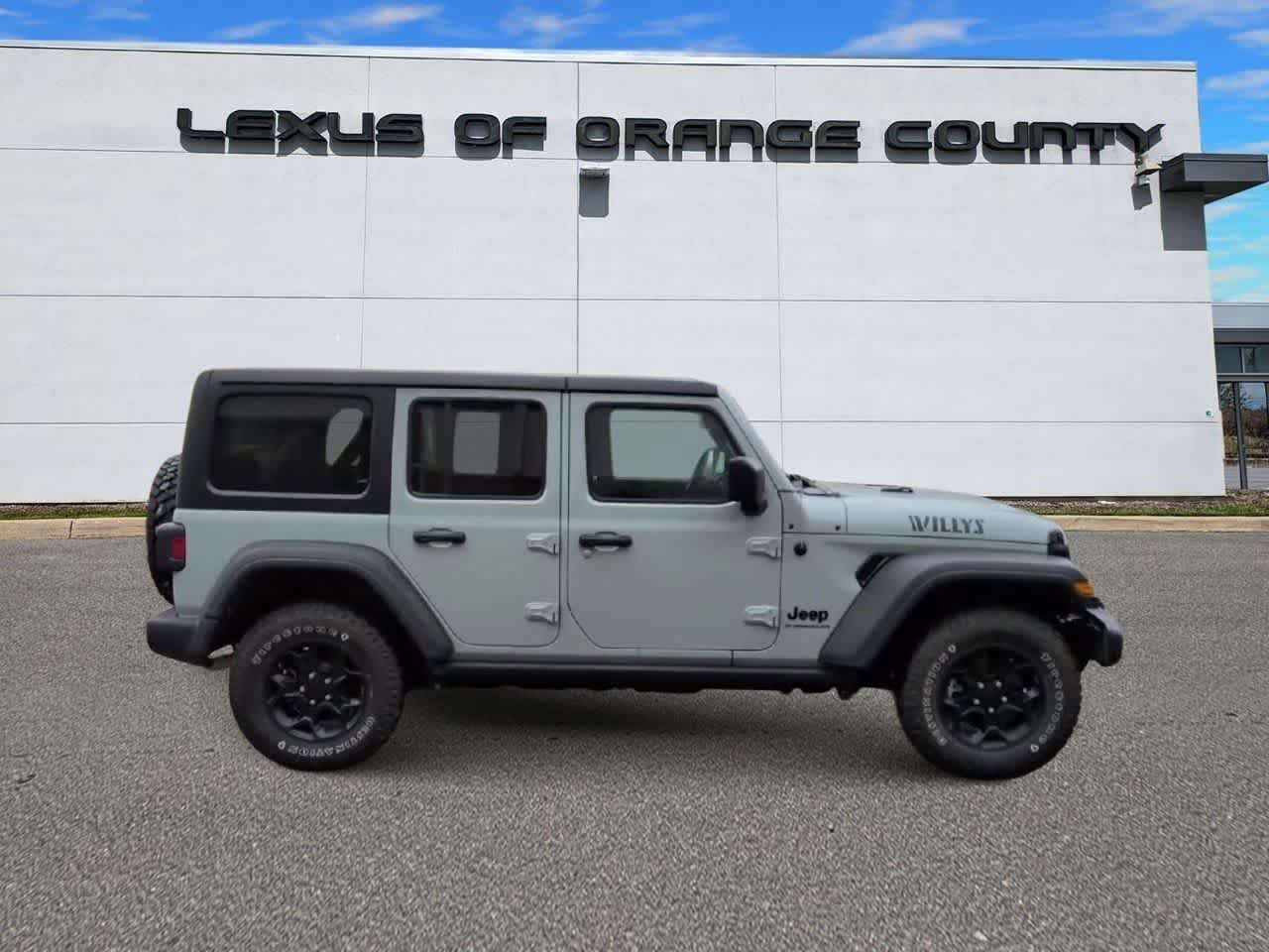 Thumbnail: 2023 Jeep Wrangler - 9