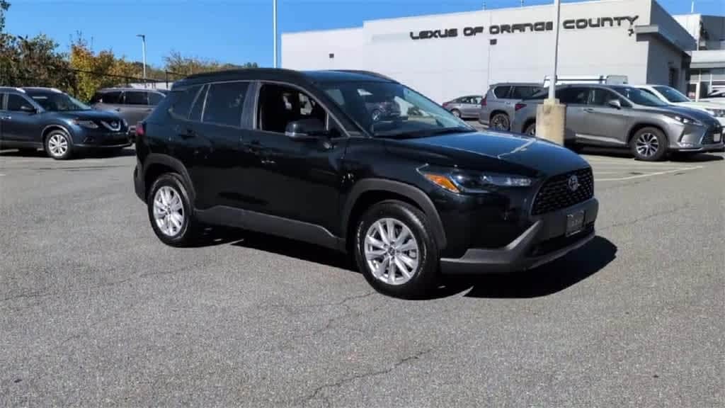 Used 2024 Toyota Corolla Cross LE SUV